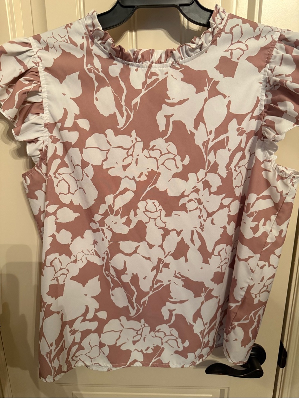 SHEIN Dusty Rose Floral Ruffle Sleeve Top